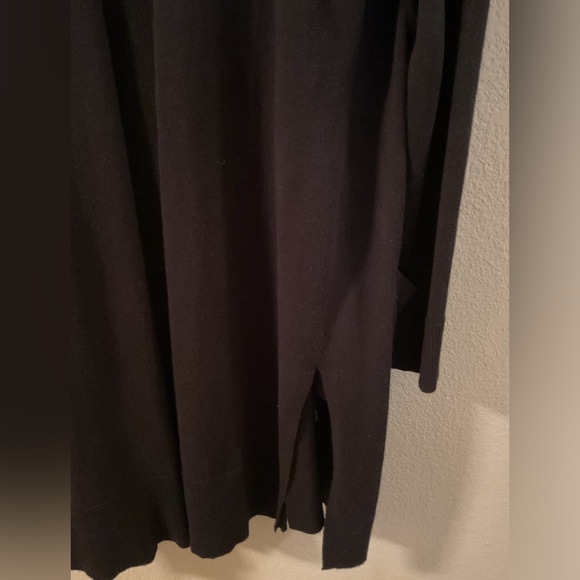 Alexandra & Oak Long Black Sweater - Picture 4 of 7